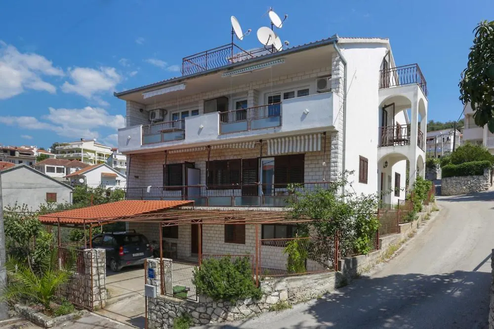 Apartmani Leila Trogir