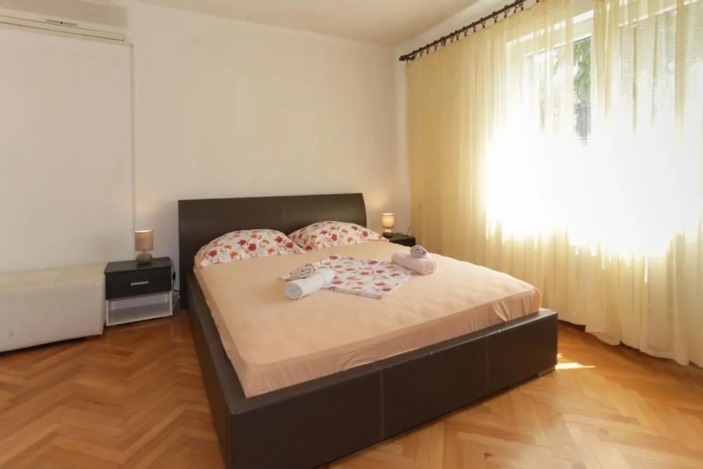 Apartment Apartmani Leila Trogir