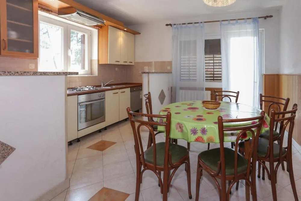 Apartmani Leila Trogir Croatia