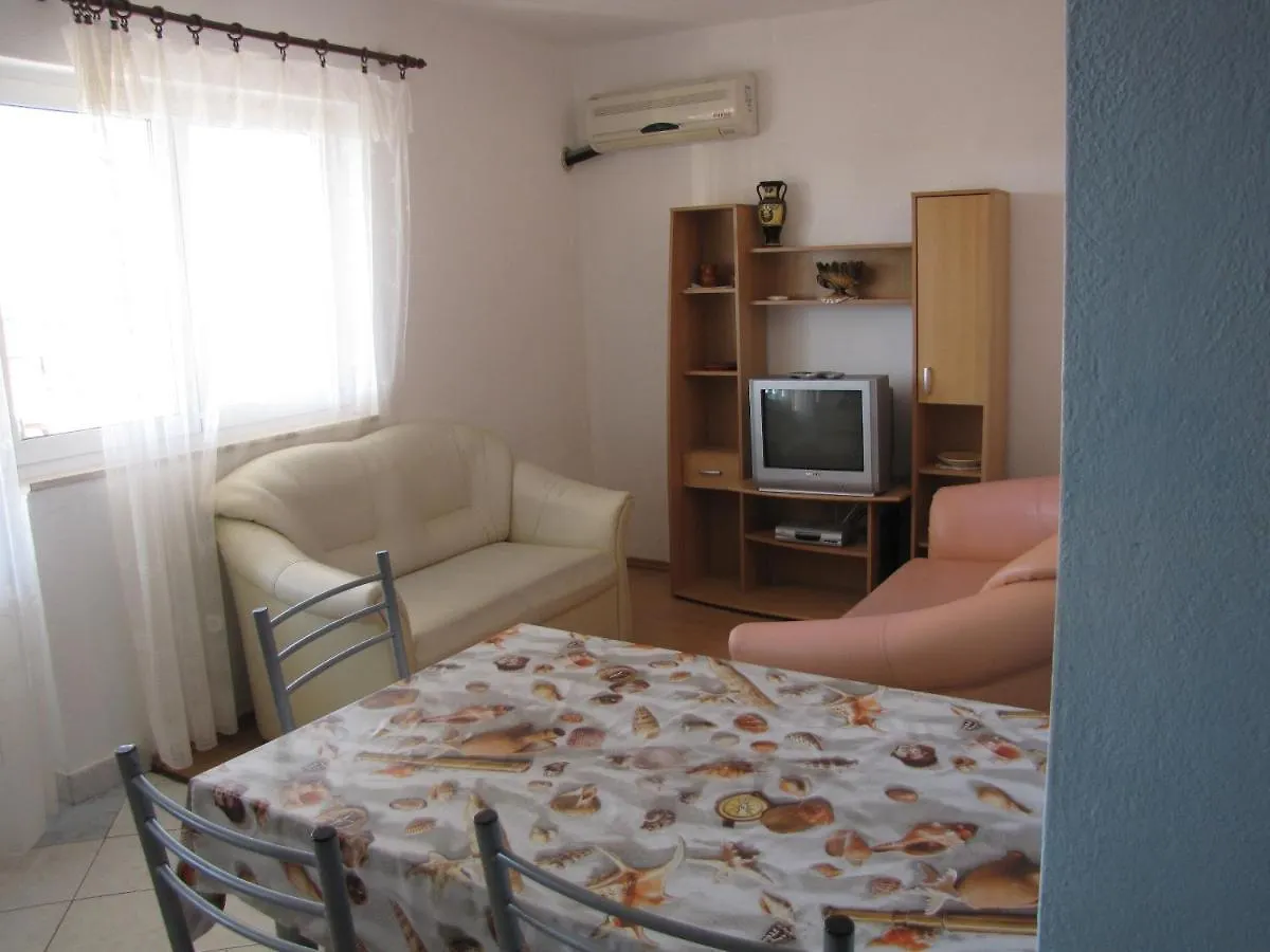 Apartmani Leila Trogir 0*,