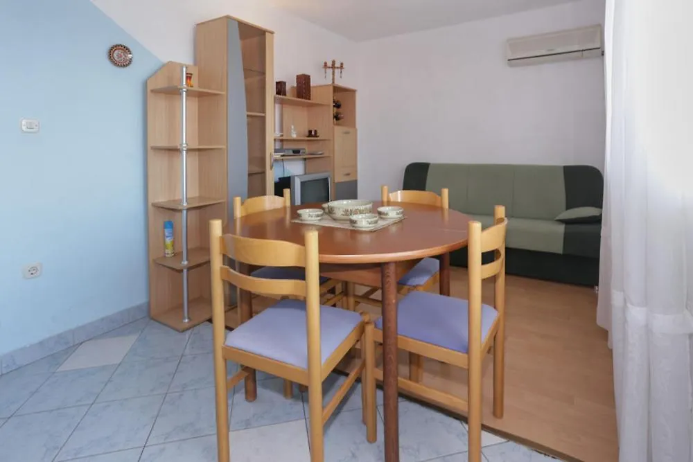 Apartmani Leila Trogir 0*,  Croatia
