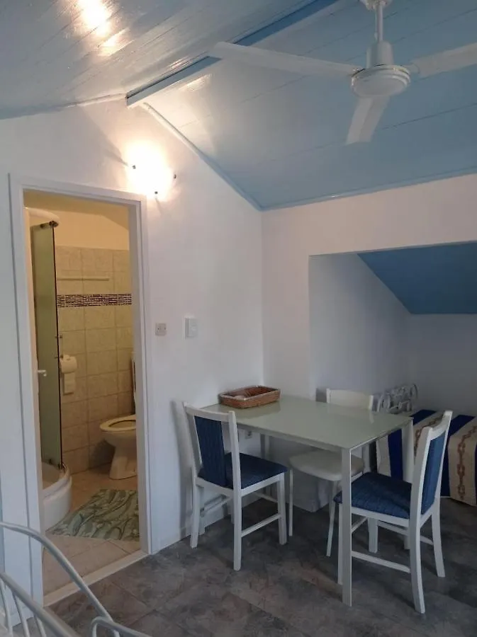 Apartmani Leila Trogir Croatia